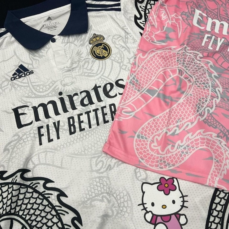 Beyaz Hello Kitty Madrid Jersey Pola Yaka T-shirt