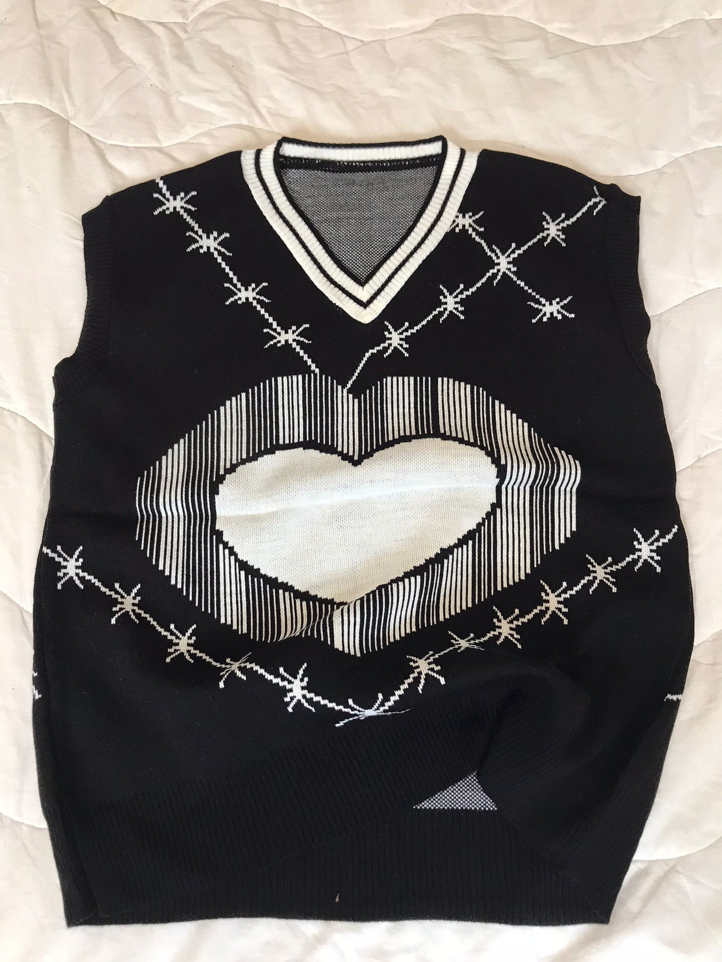 Kalp Tasarımlı Unisex Streetwear Süveter